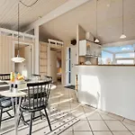 3 Bedroom Amazing In בית נופש Stubbekøbing