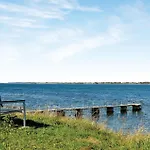 3 Bedroom Amazing In Stubbekøbing