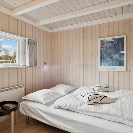 3 Bedroom Amazing In Holiday home *